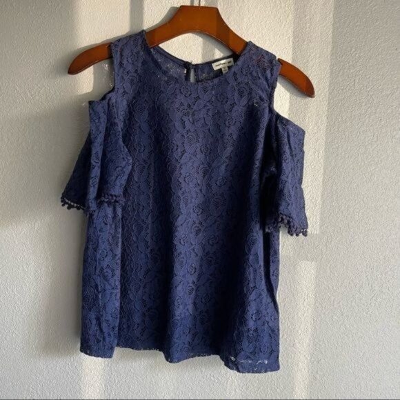 Monteau Girl Navy Blue Cold Shoulder Short Sleeve Lace Top Size 14(XL) - Picture 2 of 6